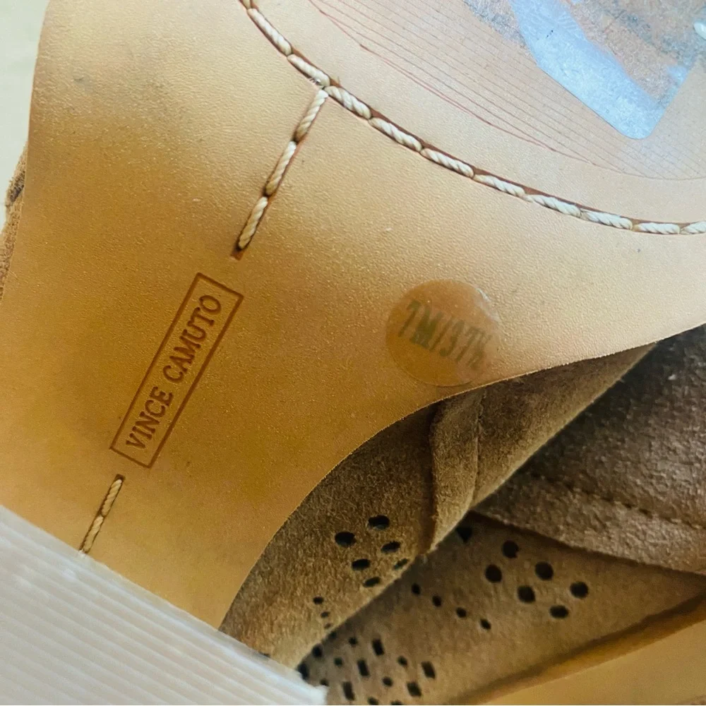 Vince Camuto Catheryna Leather Bootie Sz 7 - Picture 6 of 8